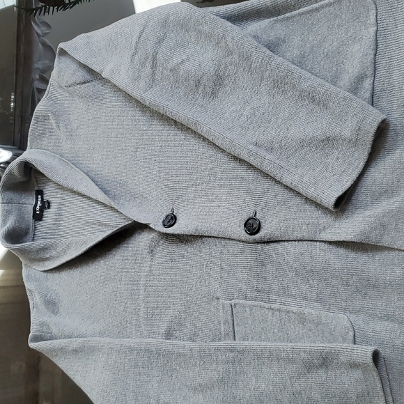 NWOT EXPRESS GRAY 100% Men's cardigan sweater XL reg 2 buttons - Picture 5 of 10